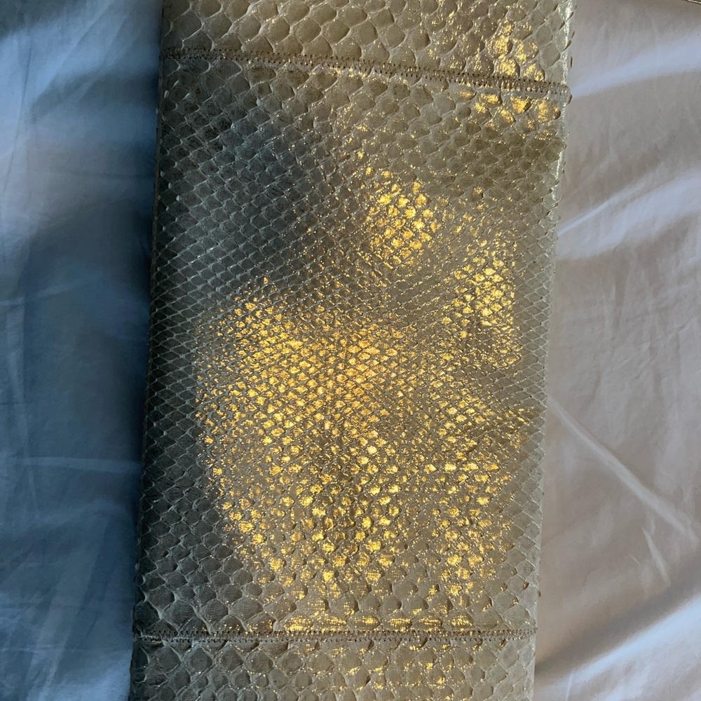 Purse - Picture 2 of 6
